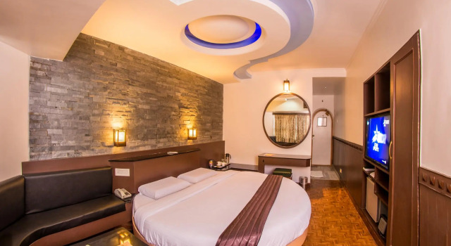 Hotel Hilltop Towers, Забронировать Отель Отели штата Тамилнада 3 звезды, 3*