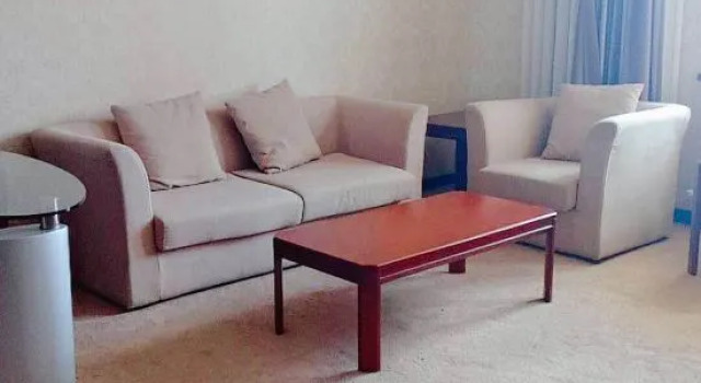 Люкс Deluxe Ergun Shiwei Linjiang Sophia Family Tour Homestay