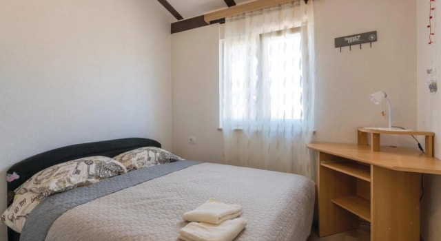 Stunning Home in Novigrad With Wifi and 4 Bedrooms, Varaa Hotelli Paolija Istria
