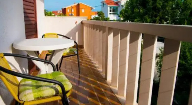 Apartments Ruzic, Забронировать Апартаменты/квартира Отели Подстраны с парковкой, рядом с Туристический центр Подстраны, Парковка