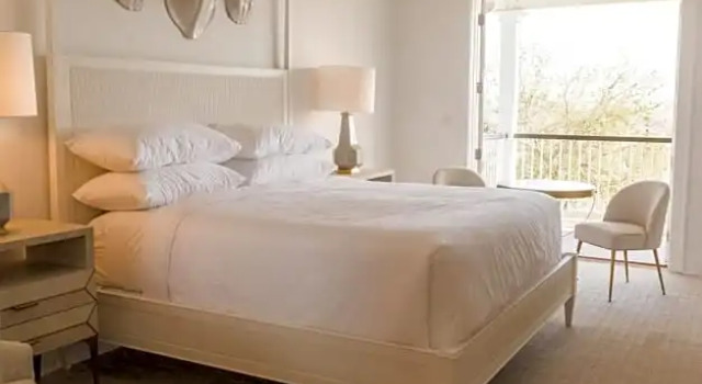 Двухместный люкс с балконом Oyster Bay Boutique Hotel