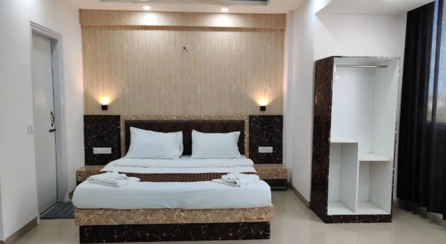 Люкс Sairaah Golden Suites, Shirdi