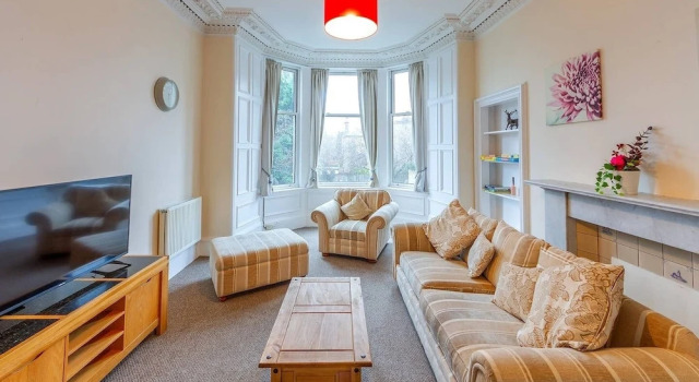 Incredible Victorian 4 Bedroom Apartment, Забронировать Апартаменты/квартира Ньюингтон Эдинбург