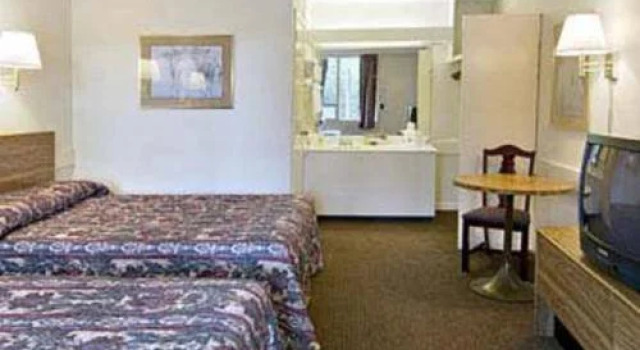 Days Inn Atlanta Northwest, Rezerwuj Hotel Atlanta Georgia