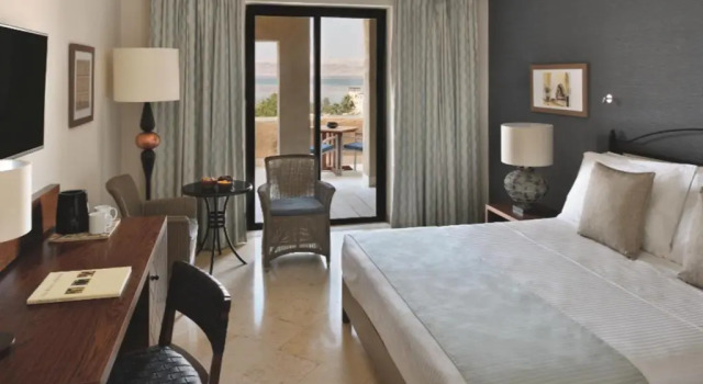 Двухместный номер Superior с видом на море Mövenpick Resort & Spa Dead Sea