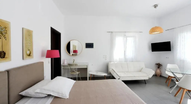 Студия Superior Tsakanos Home