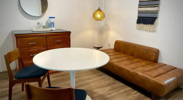 Полулюкс Deluxe Sierra Blue Hotel & Swim Club