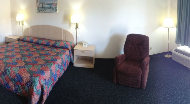 Garden Inn & Suites