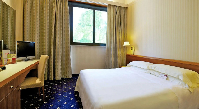 Отель Mercure Astoria Reggio Emilia