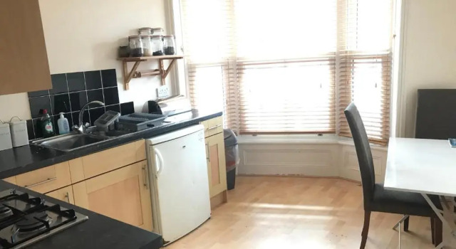 Апартаменты COWES HIGH STREET - 2 Bed Flat - sleeps 2-6 people
