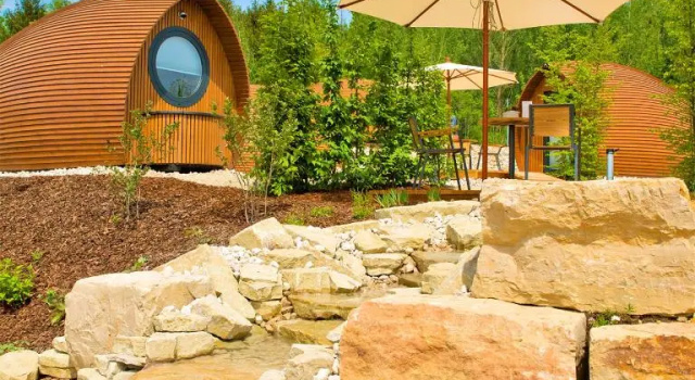 Трёхместный номер Deluxe Glamping Resort Biosphäre Bliesgau