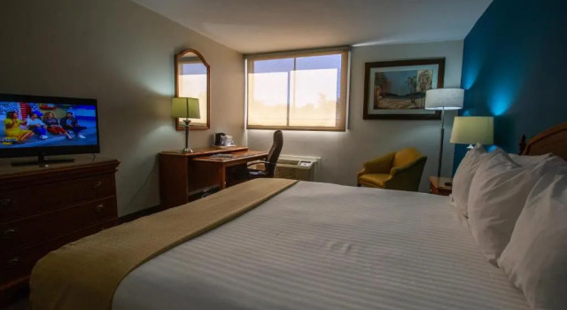 Номер Deluxe Spark by Hilton Ponce