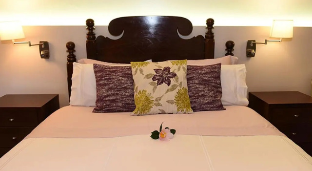 Casa de Pedra, Rezervați Hotel Camacha Insulele Madeira