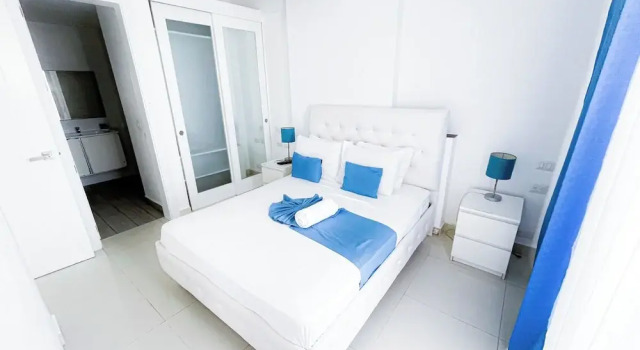 Полулюкс Studio Apart Hotel Rooftop Pool Beach