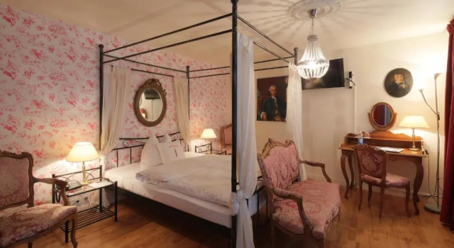 Двухместный номер Standard Hotel Roter Turm