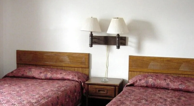 Четырёхместный номер Standard Double A Motel