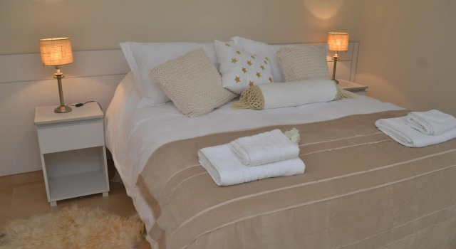 GS Chiado Boutique Studios & Suites, Забронировать Бутик-отель Санта-Мария-Майор Лиссабон, рядом с Памятник Жозе-Томасу ди Соуза-Мартенсу