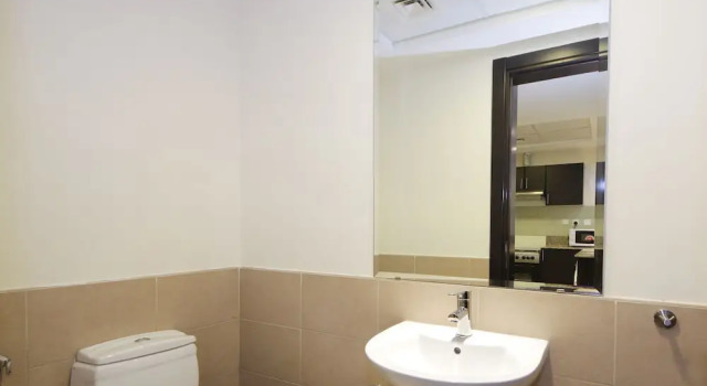 Апартаменты Signature Holiday Home - Red Residence