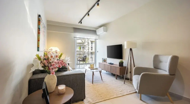 Marbella Living Pangrati By O&O Group, Забронировать Отель Афины Острова Саронического залива - Аттика, рядом с Theocharakis Foundation