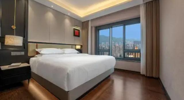 Люкс с 2 комнатами Kongshanxia · NONE Two Room Suite Holiday Homestay（Hongyadong Jiefangbei Pedestrian Street）