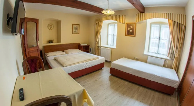 Pension Centrum, Book Hotel Ricany 