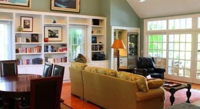 The Dolphin House Home