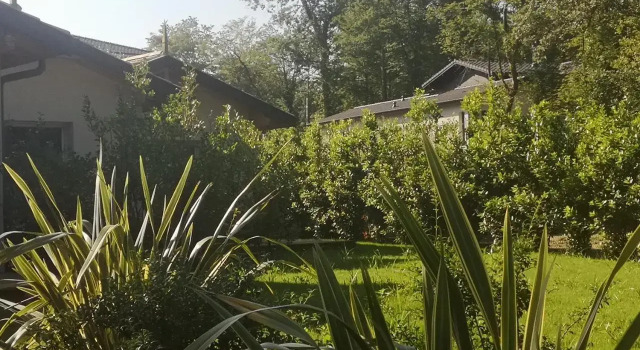 Cabane Chic Et Romantique Merlot Pres de Bordeaux, Book Hotel Saint-Sulpice-et-Cameyrac Entre-Deux-Mers