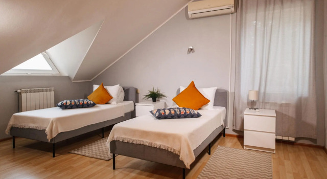 Rezidentsiya Mariya Guest House