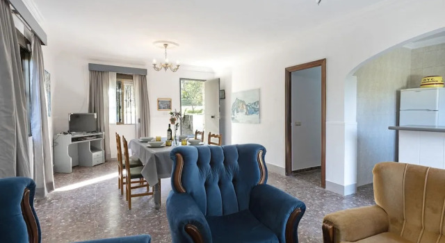 Spacious Holiday Home in Ubrique With Swimming Pool, Забронировать Отель Убрике Sierra de Grazalema, рядом с Музей кожи