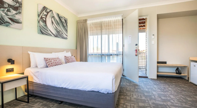 Wanneroo Villa Tavern, Rezervați Hotel Wanneroo Perth Region