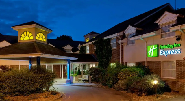 Кровать в общем номере Holiday Inn Express York by IHG