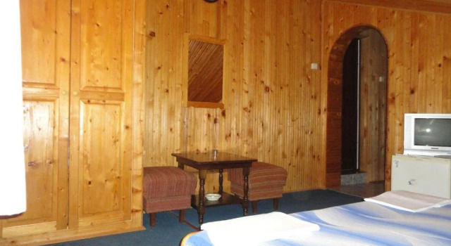 Lefterovi Guest House, Забронировать Гостевой дом Отели Черноморца с парковкой, Парковка