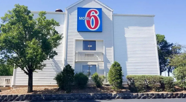 Motel 6-Maryland Heights, MO, Prenota Motel Hotel a Missouri con parcheggio, Parcheggio
