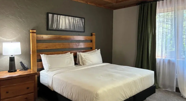 Люкс с 2 комнатами с балконом Hilton Grand Vacations Club Stonewater Cove Shell Knob