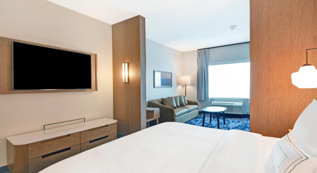 Люкс Fairfield Inn & Suites by Marriott Houston NASA/Webster