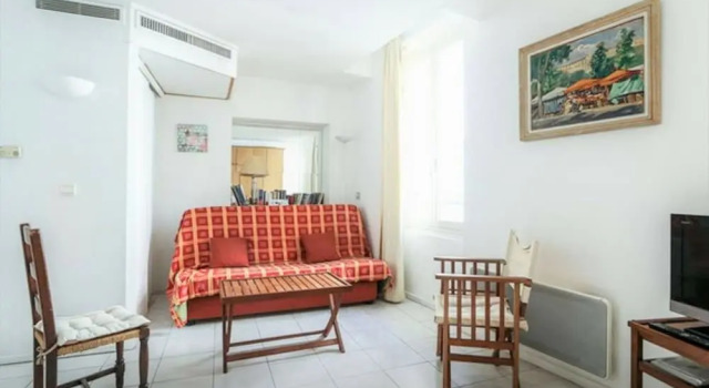 Central Studio with 2 Double Beds, Забронировать Отель Канны Приморские Альпы, рядом с Продуктовый рынок Forville Provencal