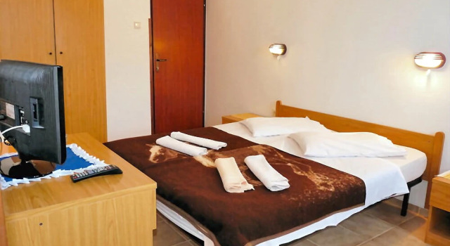 Hotel Hilde Green House, Забронировать Отель Отели Медулин с завтраком, рядом с Песчаный пляж Биеца, Завтраки