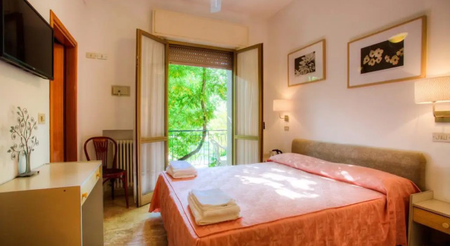 Albergo Villa Lucia, Забронировать Вилла Коттеджи Беллария-Иджеа-Марина, Коттедж