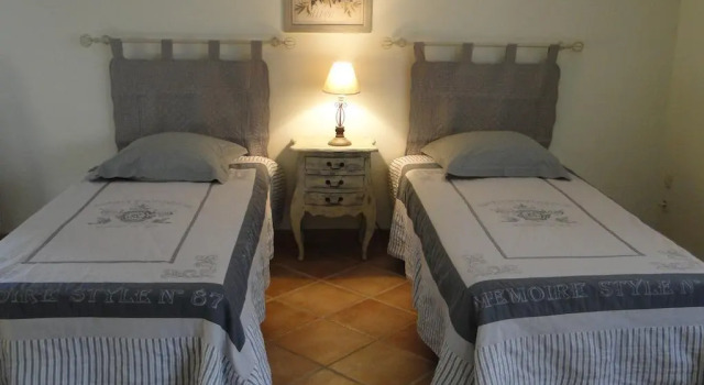 Le Chai Richard, Varaa Hotelli Pomerols Hérault
