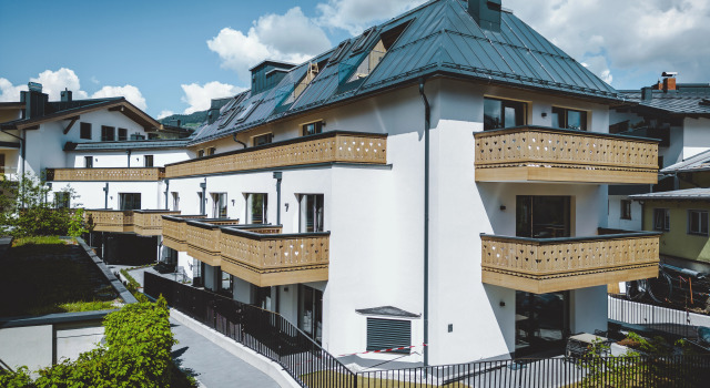 The Gast House Zell am See, Забронировать Отель Отели Целль-ам-Зе с бассейном, рядом с Вокзал Цель-ам-Зее, Бассейн