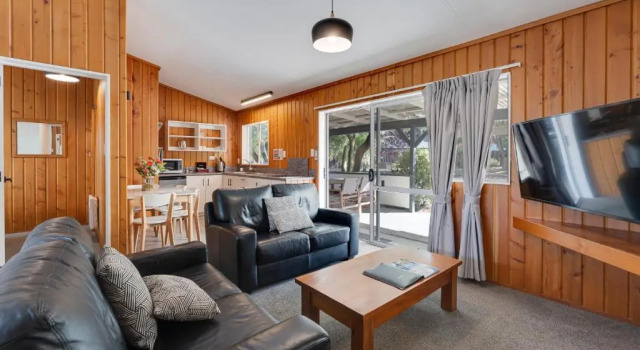 Апартаменты с 3 комнатами Archway Motels & Chalets