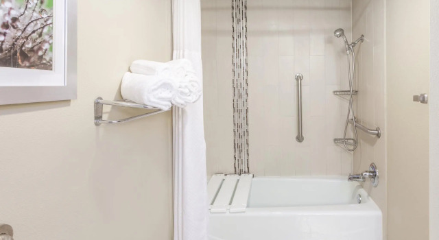 Двухместный номер Standard Holiday Inn Hotel & Suites Oklahoma City North by IHG