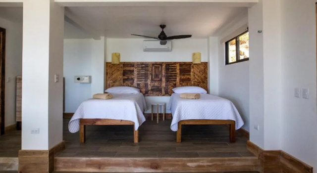 Апартаменты Funky Monkey Lodge