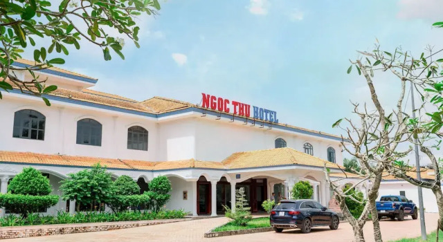 Khâch San Nhâ Hâng Ngoc Thu, Buchen Sie Hotel Hotels in Mekongdelta mit Parkplatz, Parkplätze