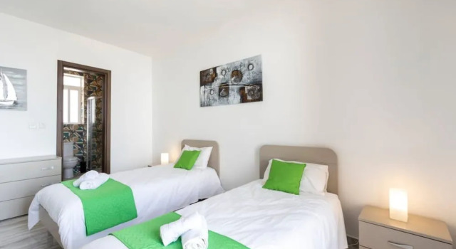 Kalkara - Modern 2 Bedrooms Apt Nb 3, Забронировать Отель Отели Калкара 3 звезды, 3*