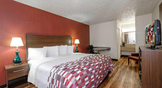 Двухместный номер Superior Red Roof Inn Edgewood