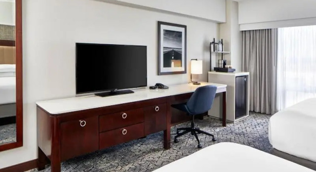 Номер Executive Sheraton Indianapolis Hotel at Keystone Crossing