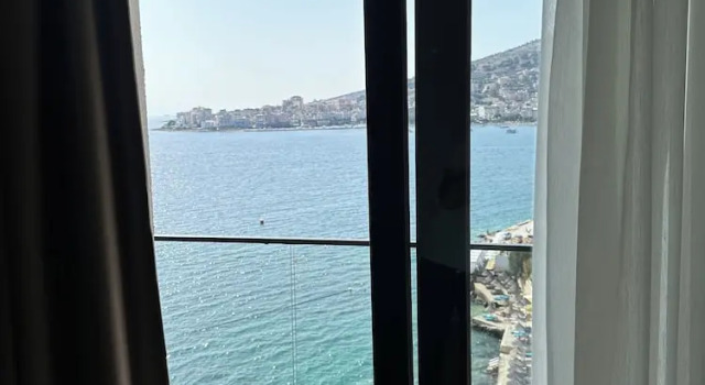 Двухместный номер Deluxe с балконом и с видом на море Hotel Edola