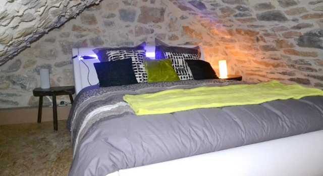 House With one Bedroom in Mostuéjouls, With Pool Access, Enclosed Gard