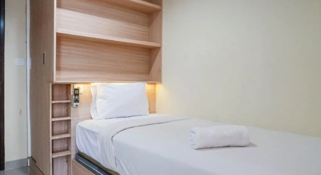 Best View & Strategic 2BR Apartment at Tamansari Papilio, Book Lejlighed Hoteller i Gayungan med pool, Swimmingpool
